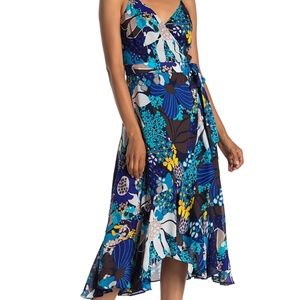 NWT $368 Trina Turk Kacie 2 Floral Print Dress in size 2!